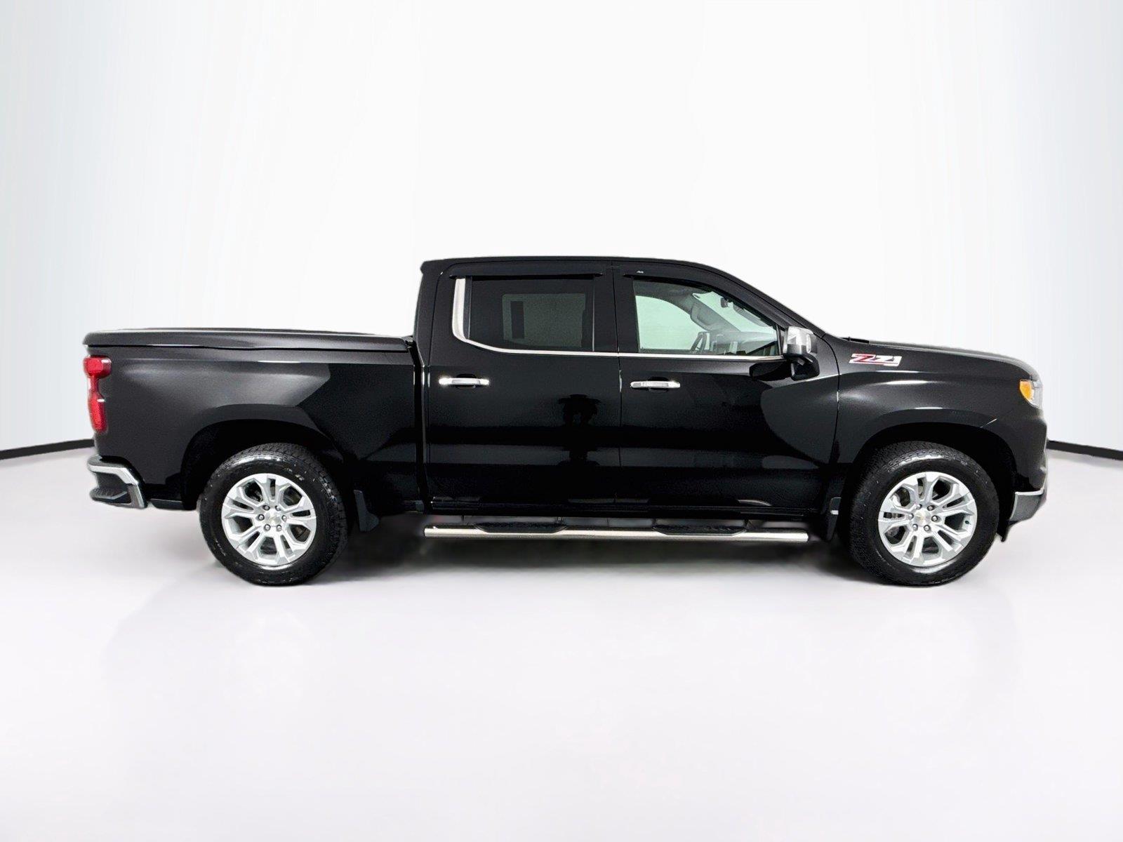 2025 Chevrolet Silverado 1500 LTZ photo 10