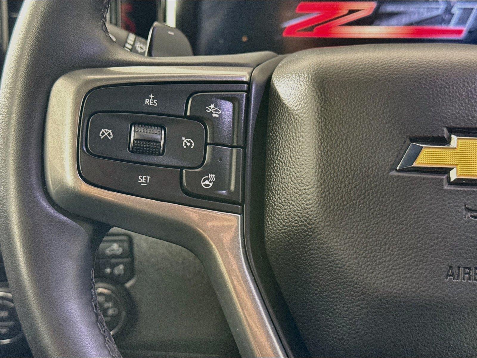 2025 Chevrolet Silverado 1500 LTZ photo 17