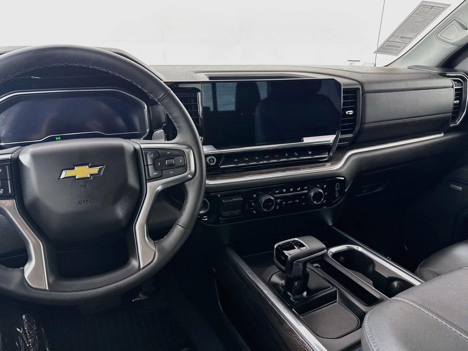 2025 Chevrolet Silverado 1500 LTZ photo 33