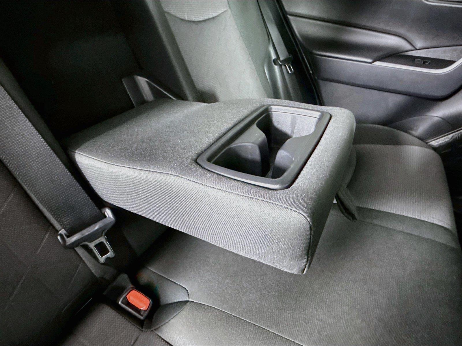 2025 Toyota RAV4 XLE photo 37