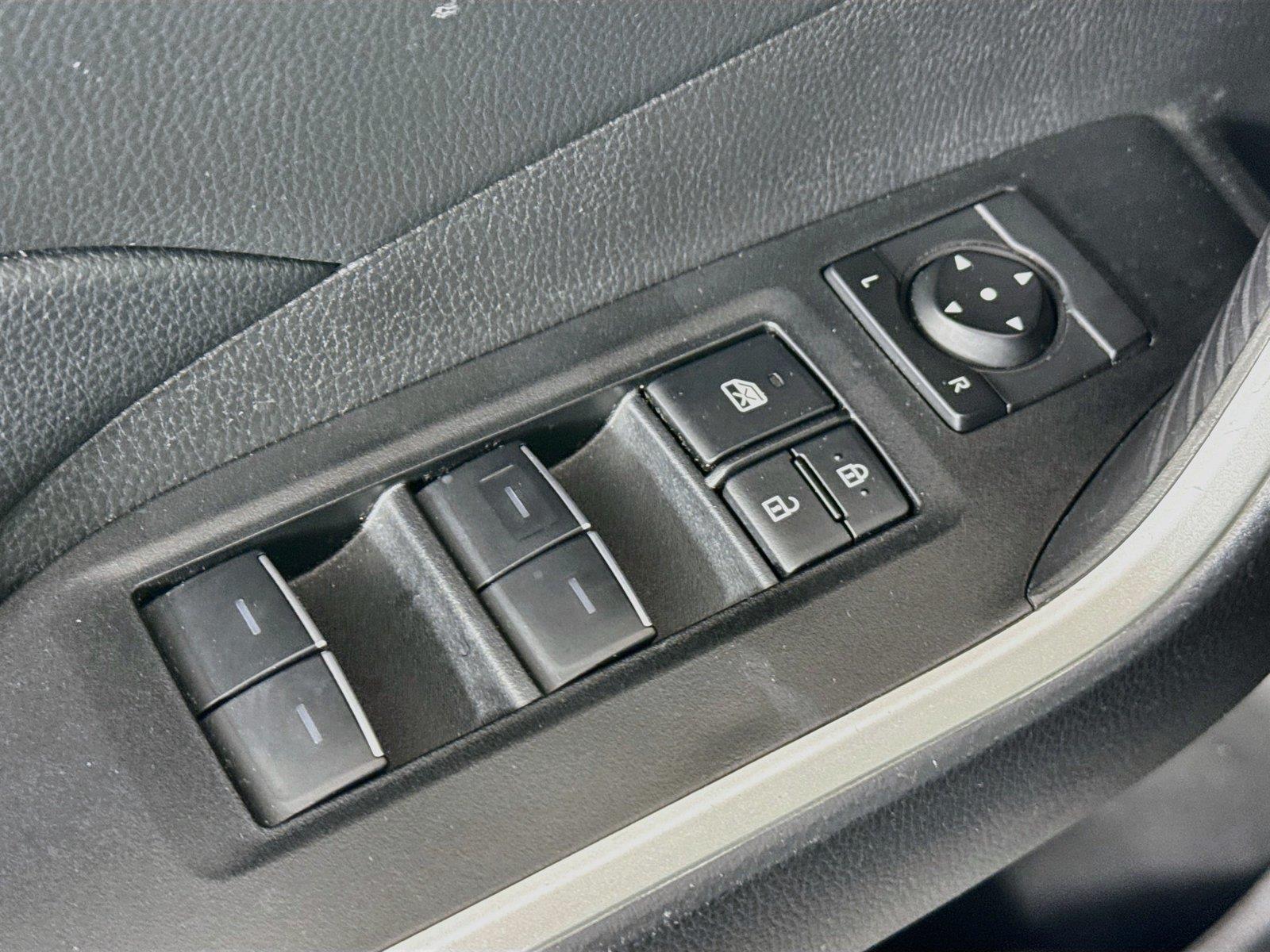 2025 Toyota RAV4 XLE photo 25