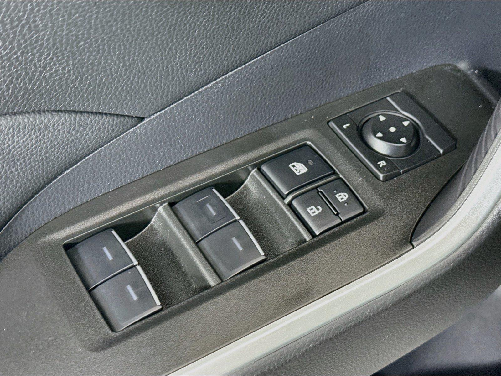 2025 Toyota RAV4 Hybrid XLE photo 27
