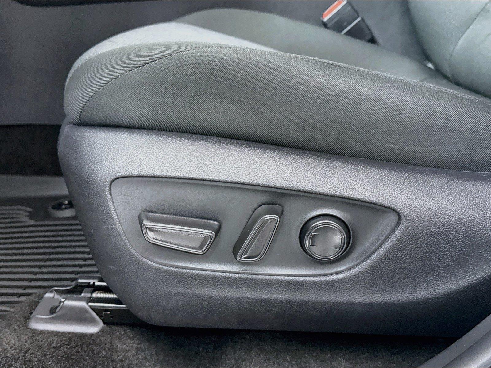 2025 Toyota RAV4 Hybrid XLE photo 28