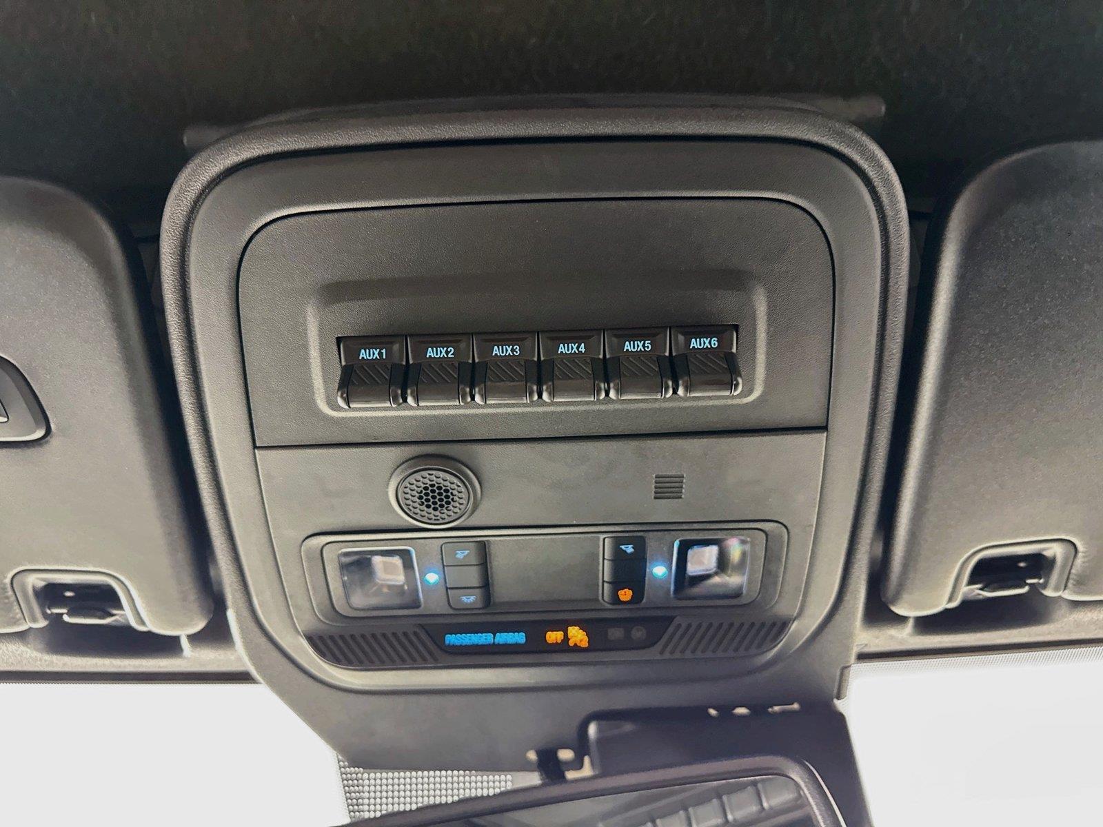 2024 Ford Bronco Outer Banks photo 5