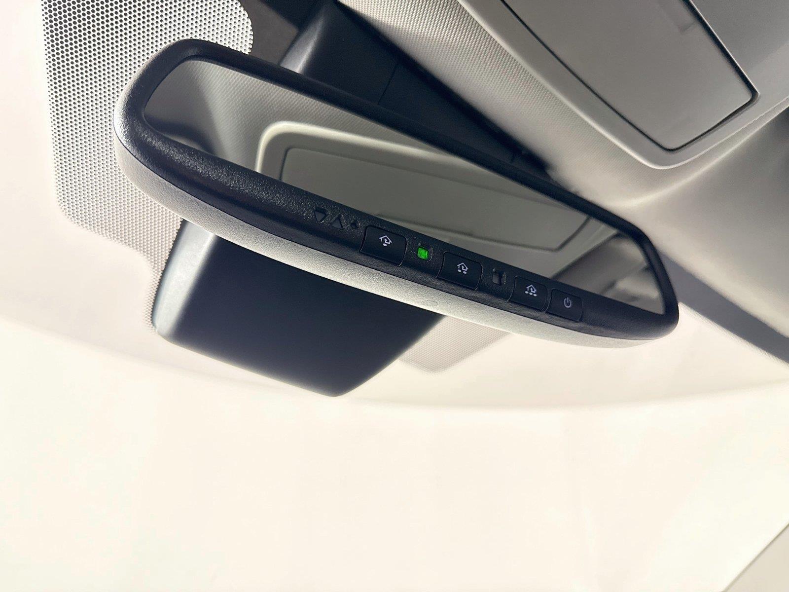 2026 Toyota Sienna XLE 8-Passenger photo 22