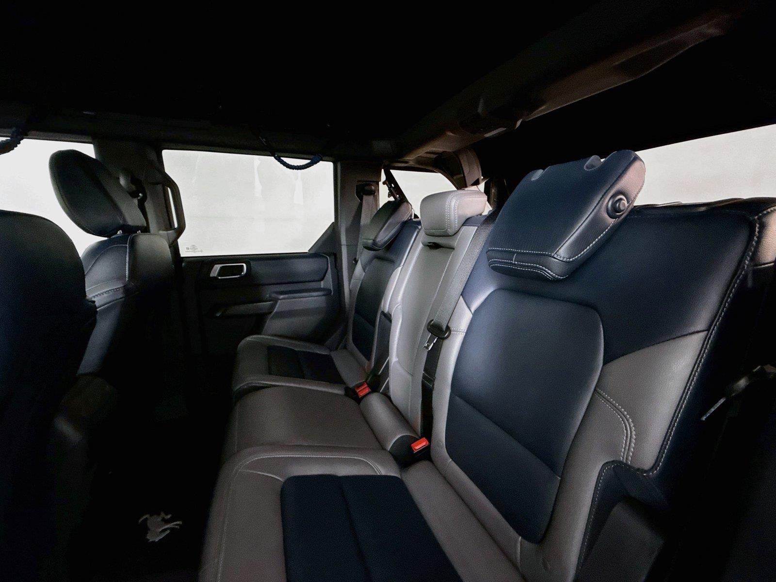 2024 Ford Bronco Outer Banks photo 28