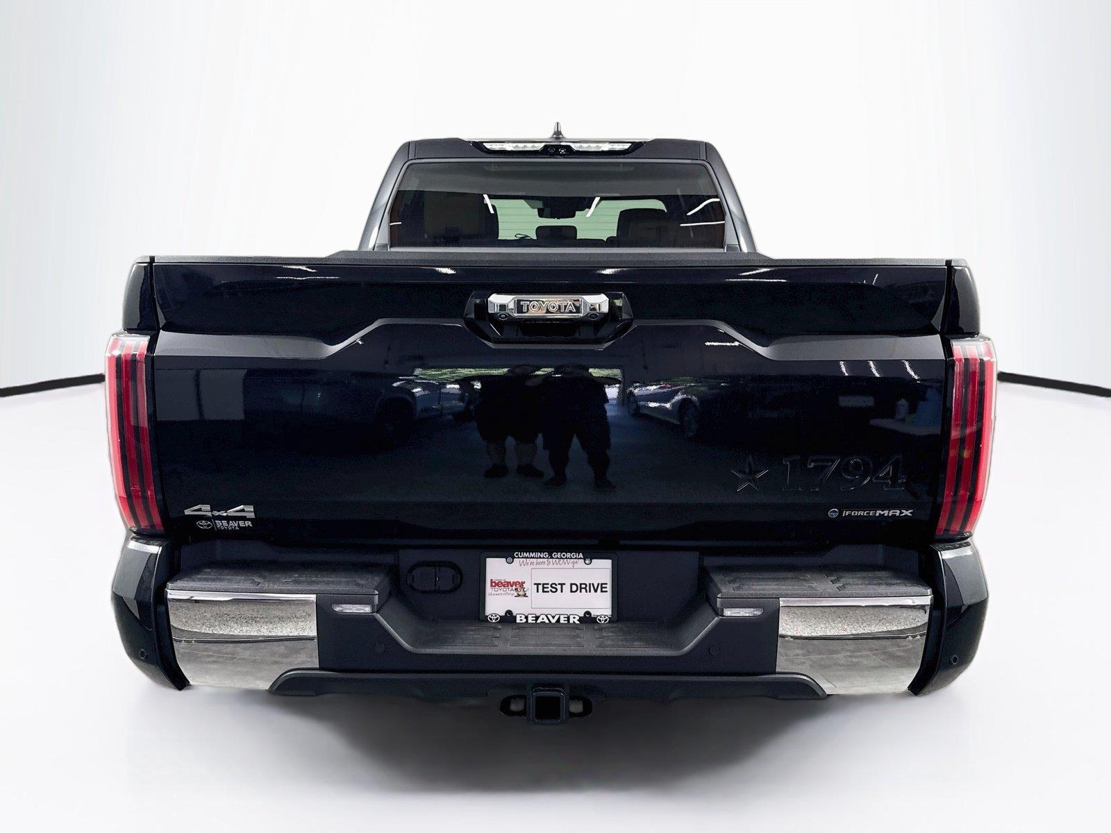 2026 Toyota Tundra 1794 Edition HV photo 6