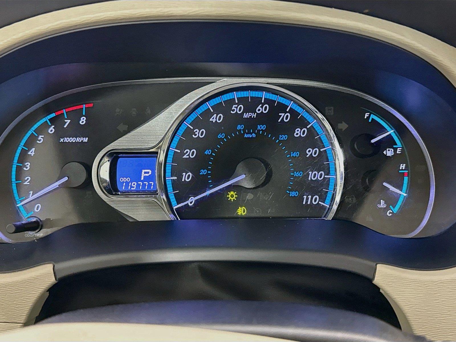 2013 Toyota Sienna XLE photo 20
