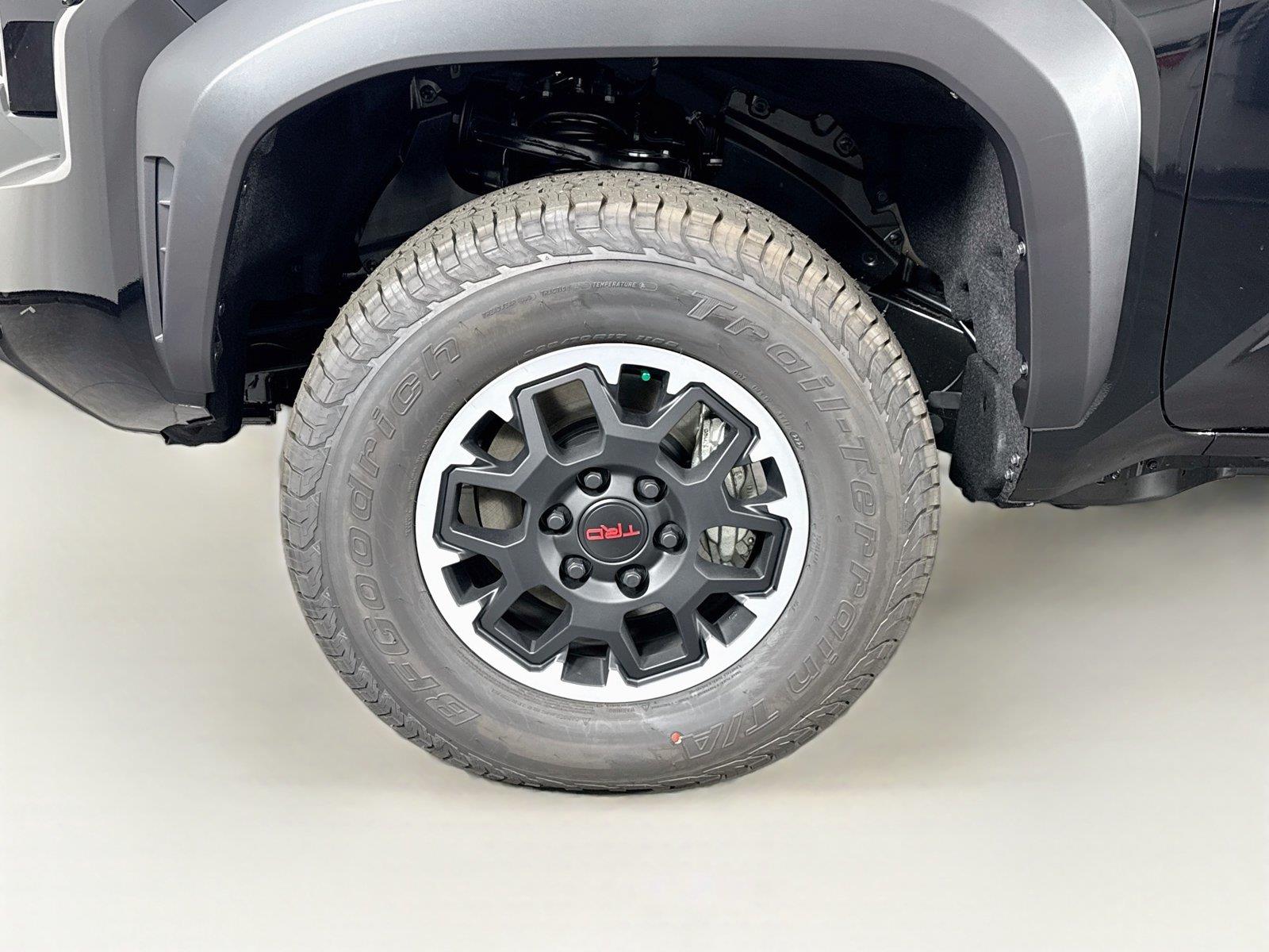 2026 Toyota Tacoma TRD Off-Road photo 11