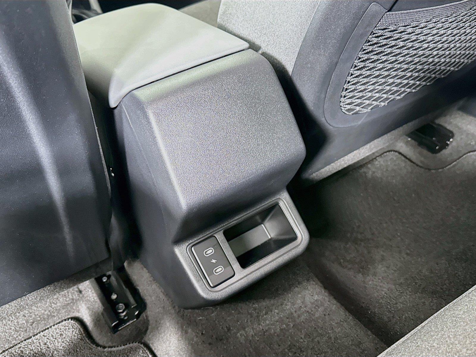 2025 Kia K4 EX photo 32