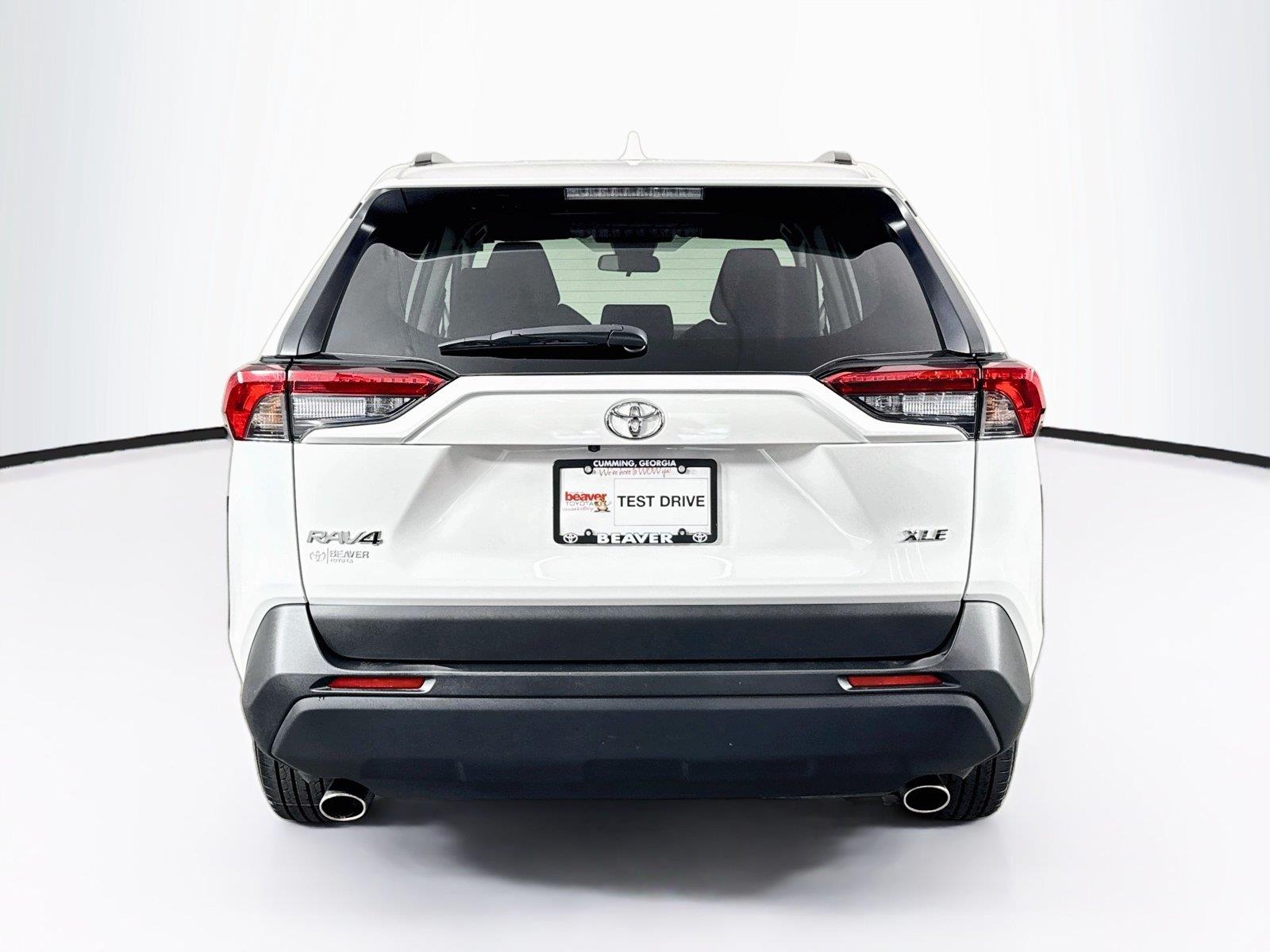 2025 Toyota RAV4 XLE photo 10