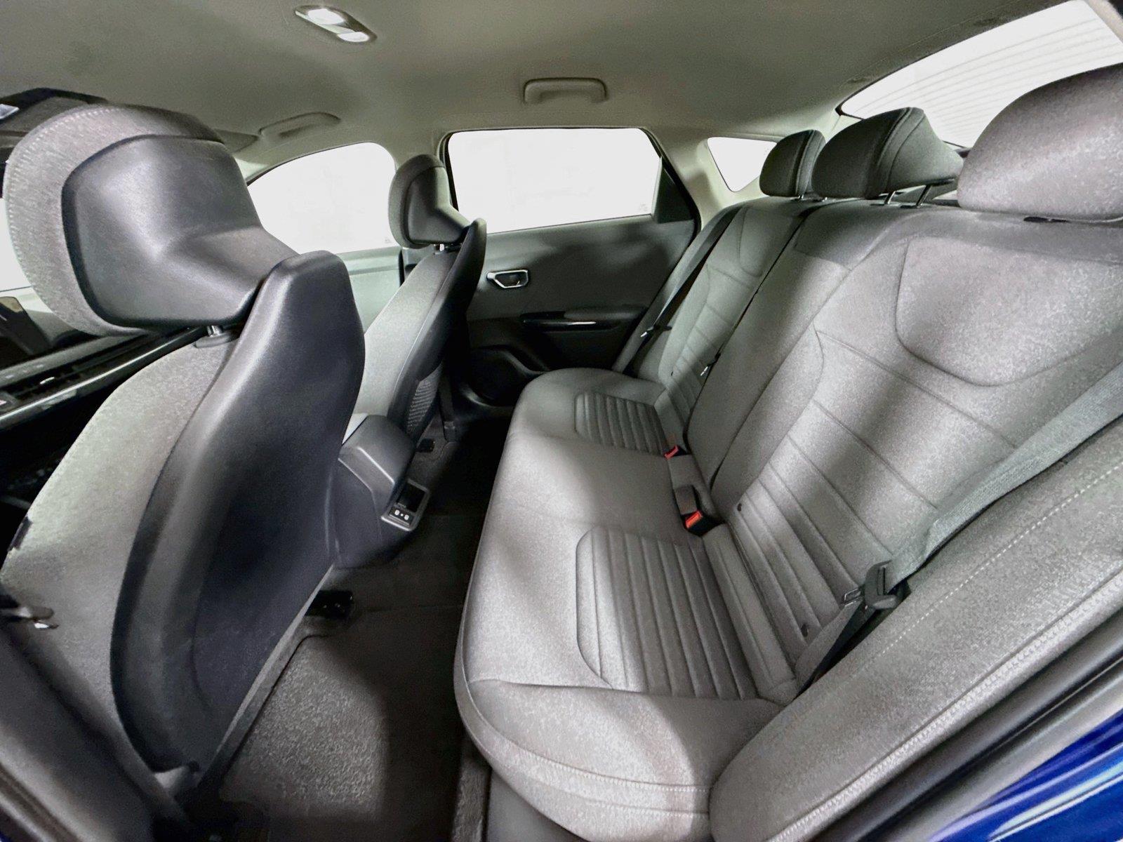 2025 Kia K4 EX photo 28