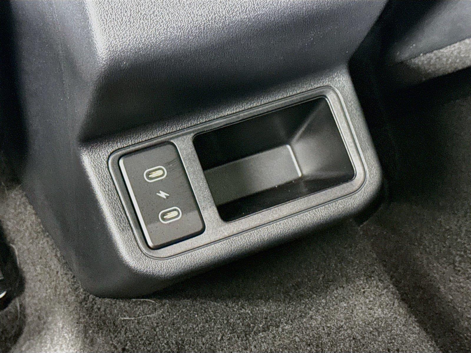 2025 Kia K4 EX photo 33