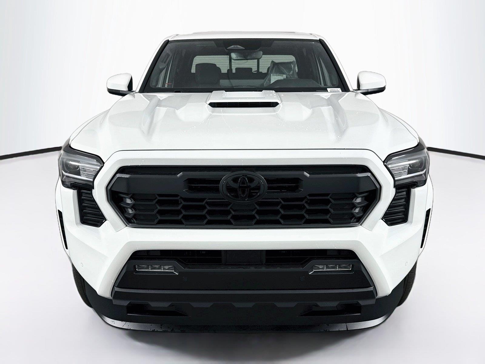 2026 Toyota Tacoma TRD Sport photo 3