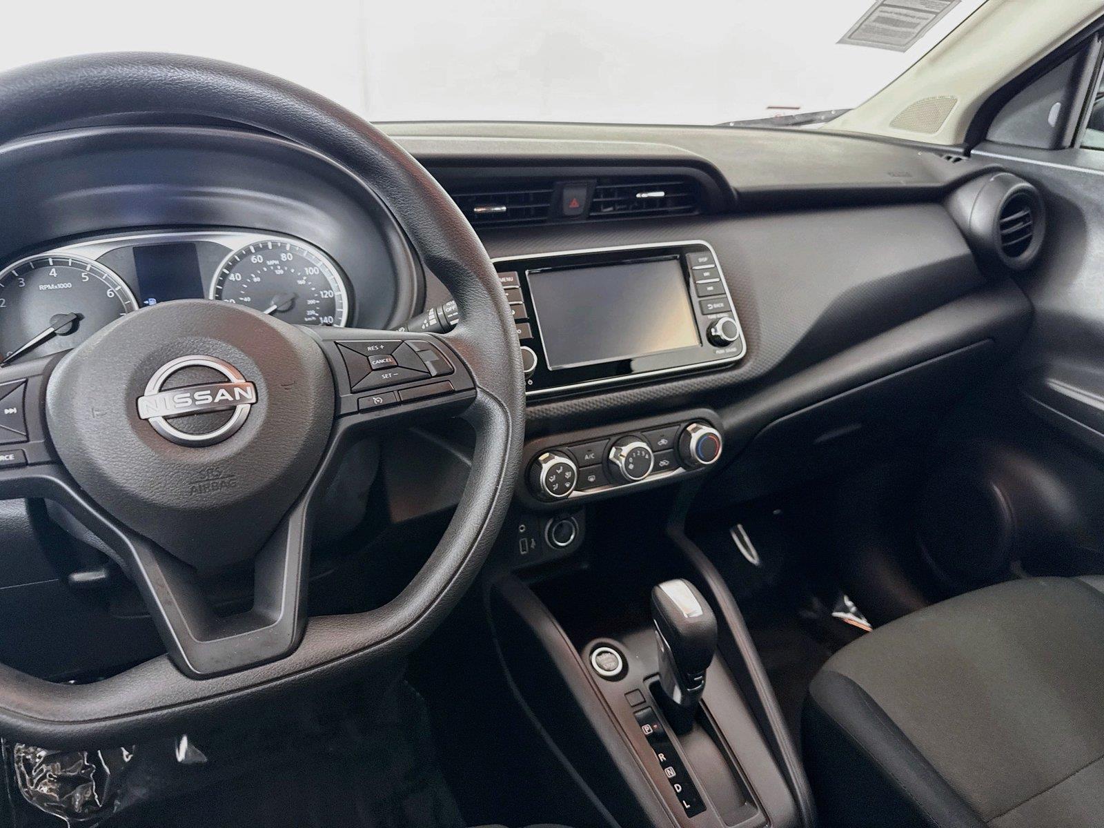 2024 Nissan Kicks S photo 28