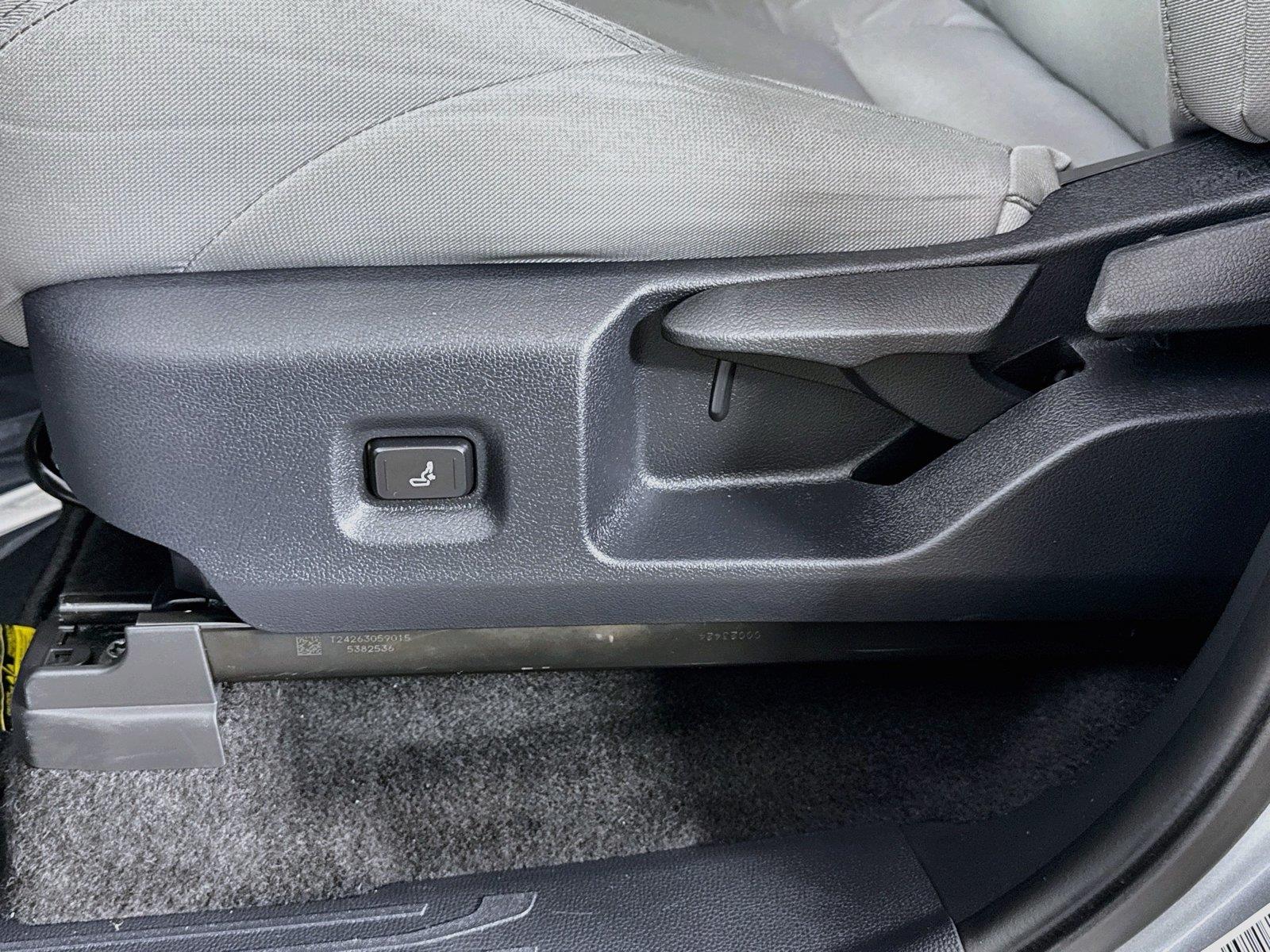 2024 Toyota Tacoma SR5 photo 28