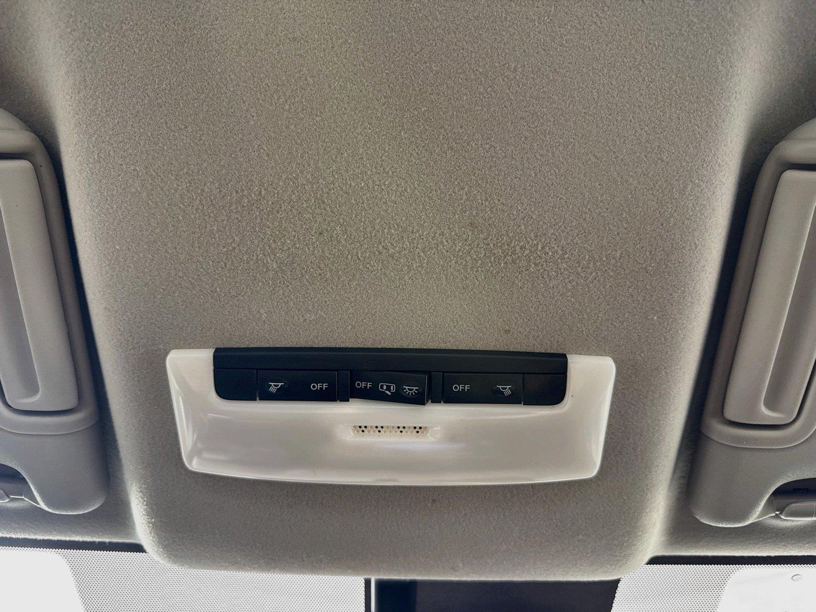 2020 Nissan Versa S photo 5