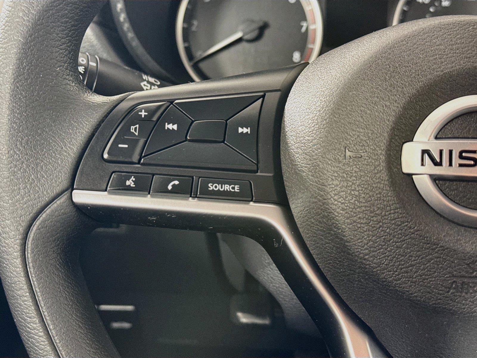 2020 Nissan Versa S photo 15