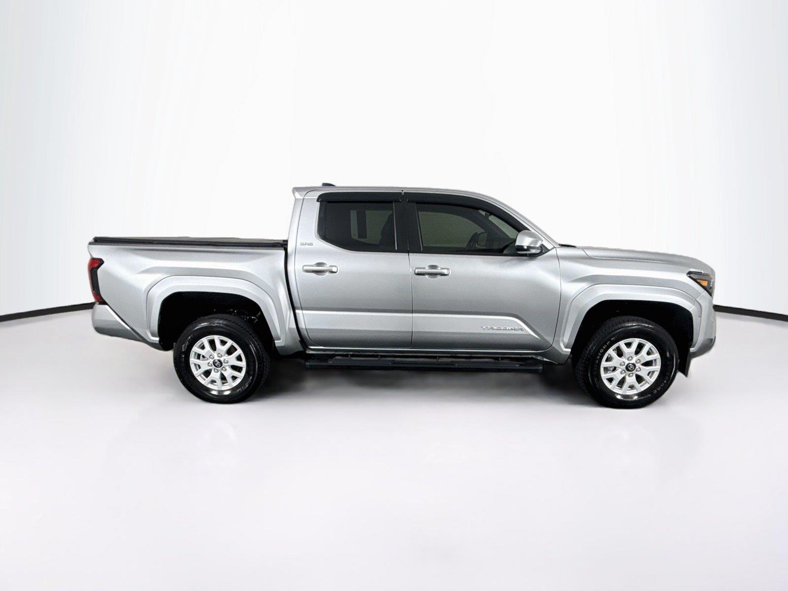 2024 Toyota Tacoma SR5 photo 9