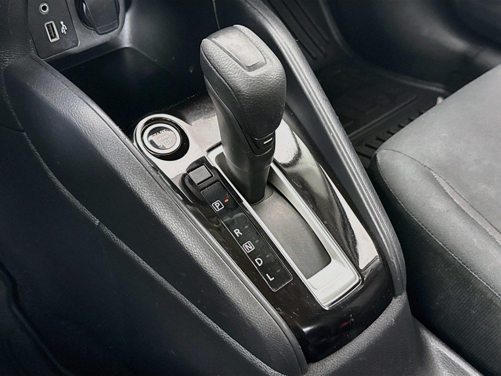 2020 Nissan Versa S photo 23