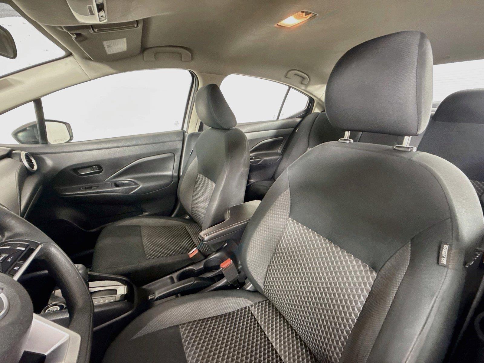 2020 Nissan Versa S photo 2