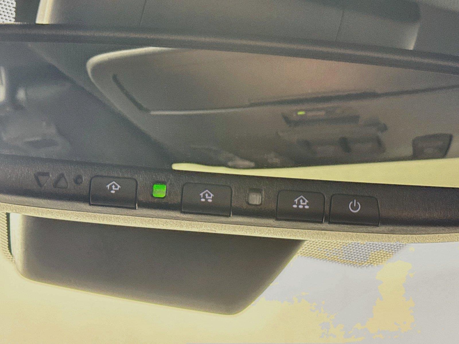 2025 Toyota Sienna Limited photo 22