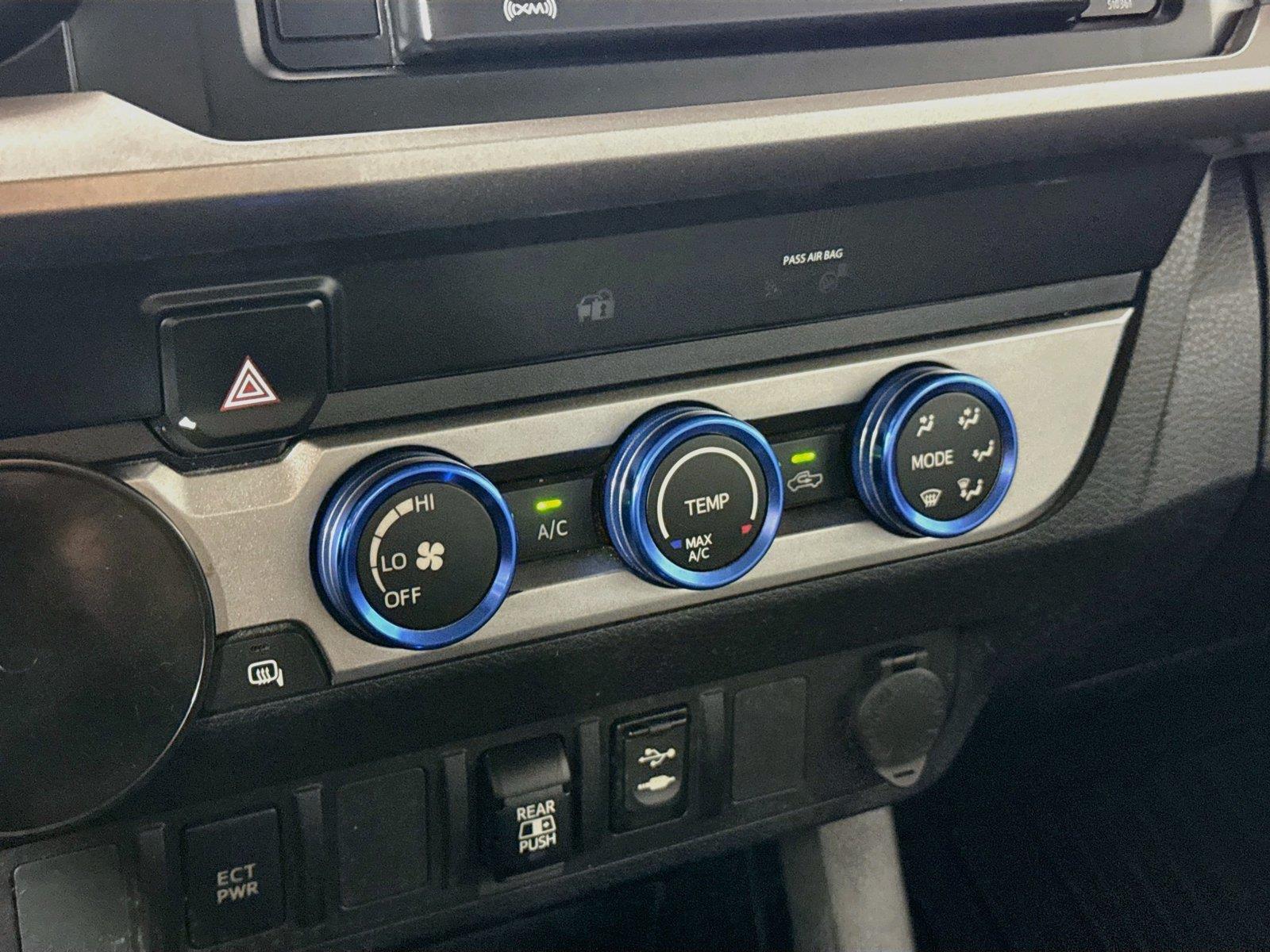 2019 Toyota Tacoma SR5 photo 21