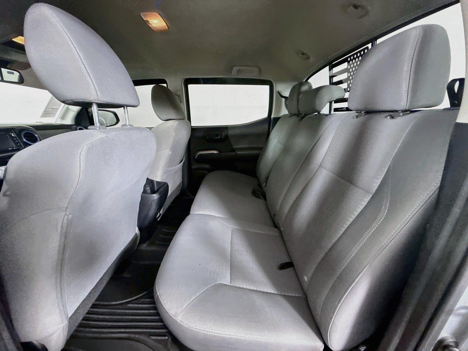 2019 Toyota Tacoma SR5 photo 27