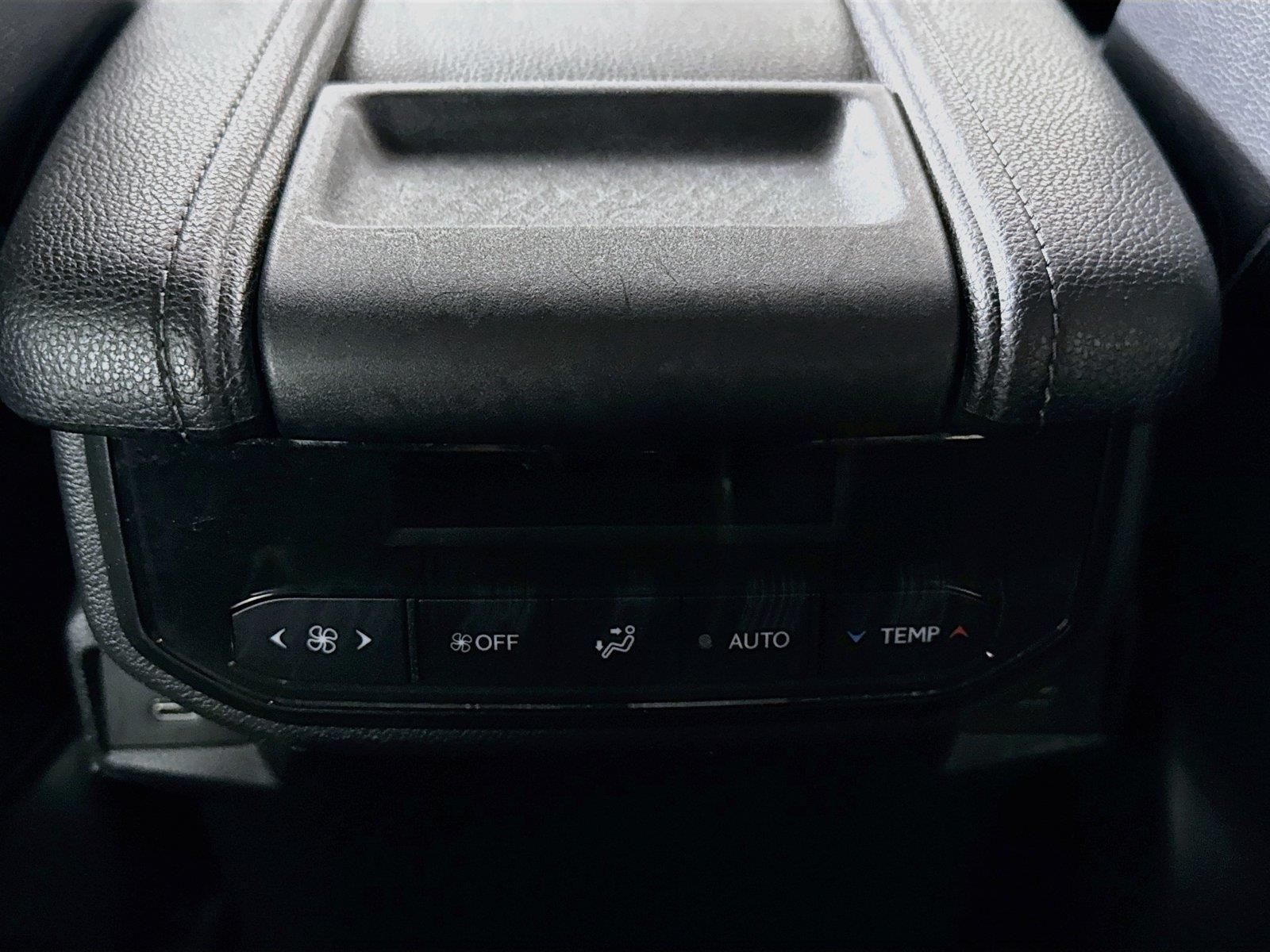 2025 Toyota Grand Highlander XLE photo 35