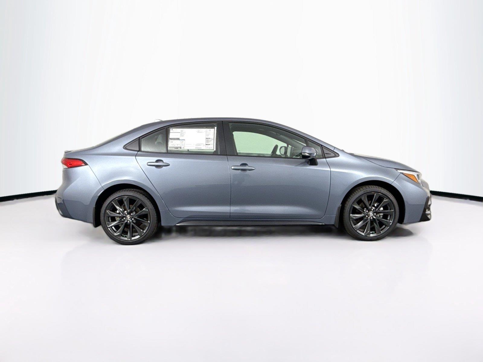 2026 Toyota Corolla SE photo 4
