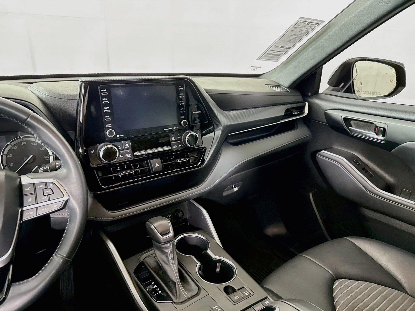 2022 Toyota Highlander XSE photo 33