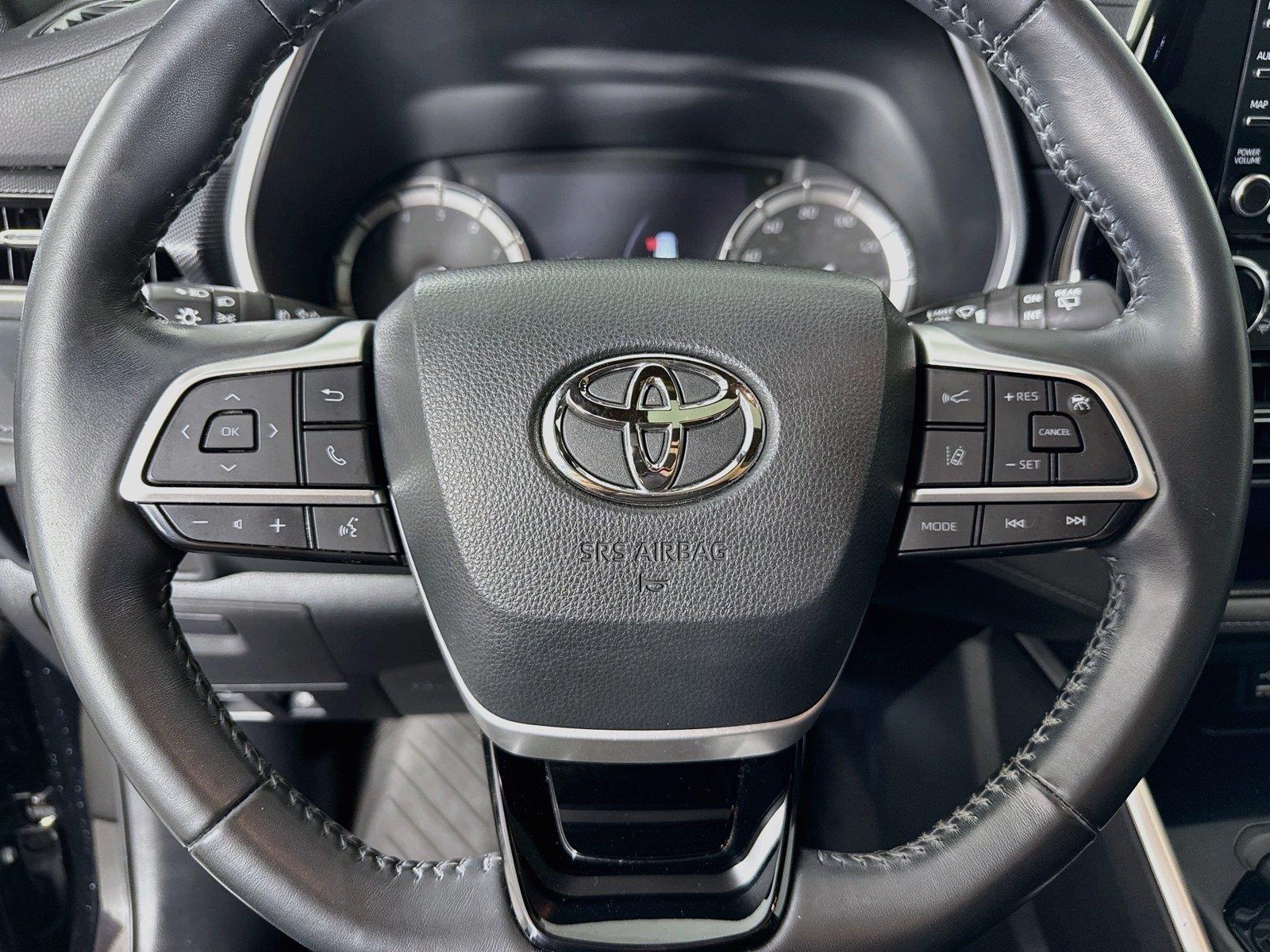 2022 Toyota Highlander XSE photo 15