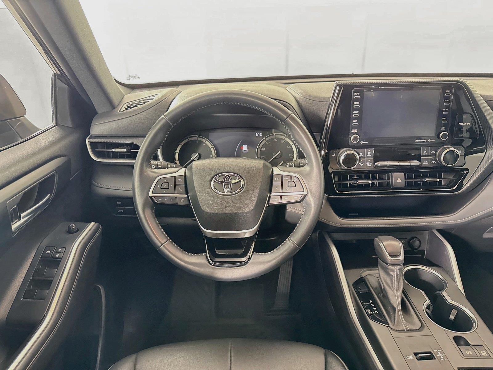 2022 Toyota Highlander XSE photo 32
