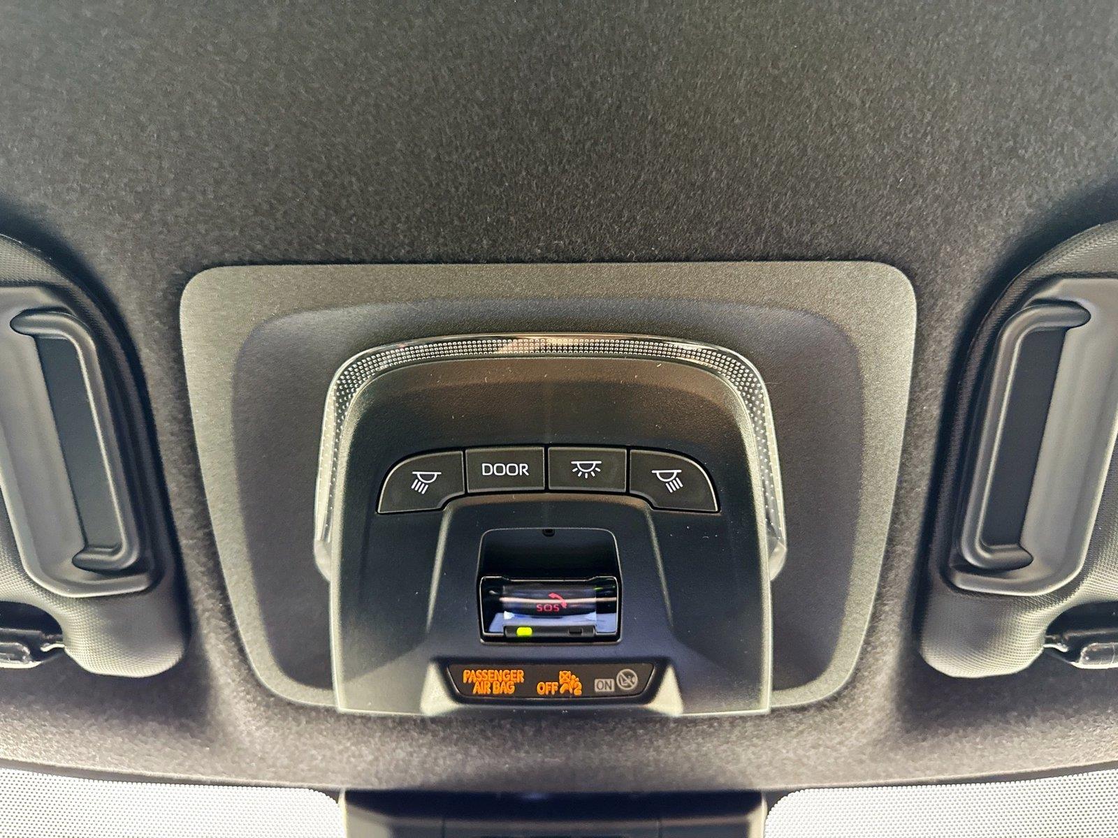 2026 Toyota Corolla SE photo 15