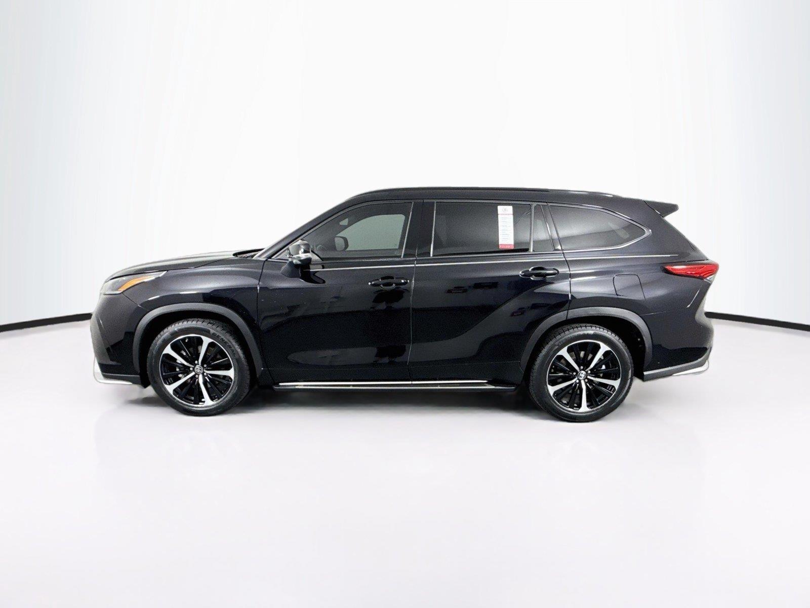 2022 Toyota Highlander XSE photo 12