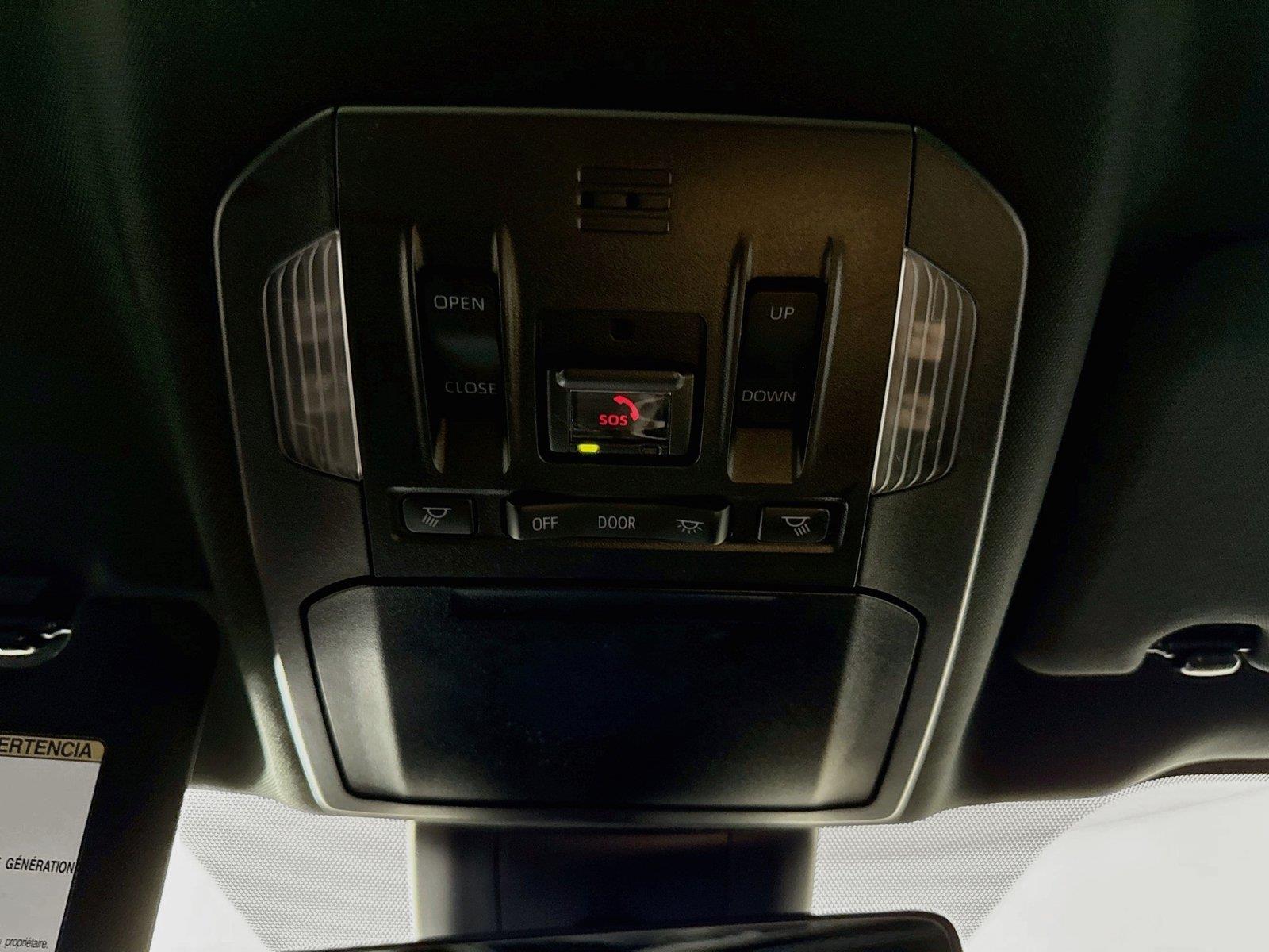2022 Toyota Highlander XSE photo 22