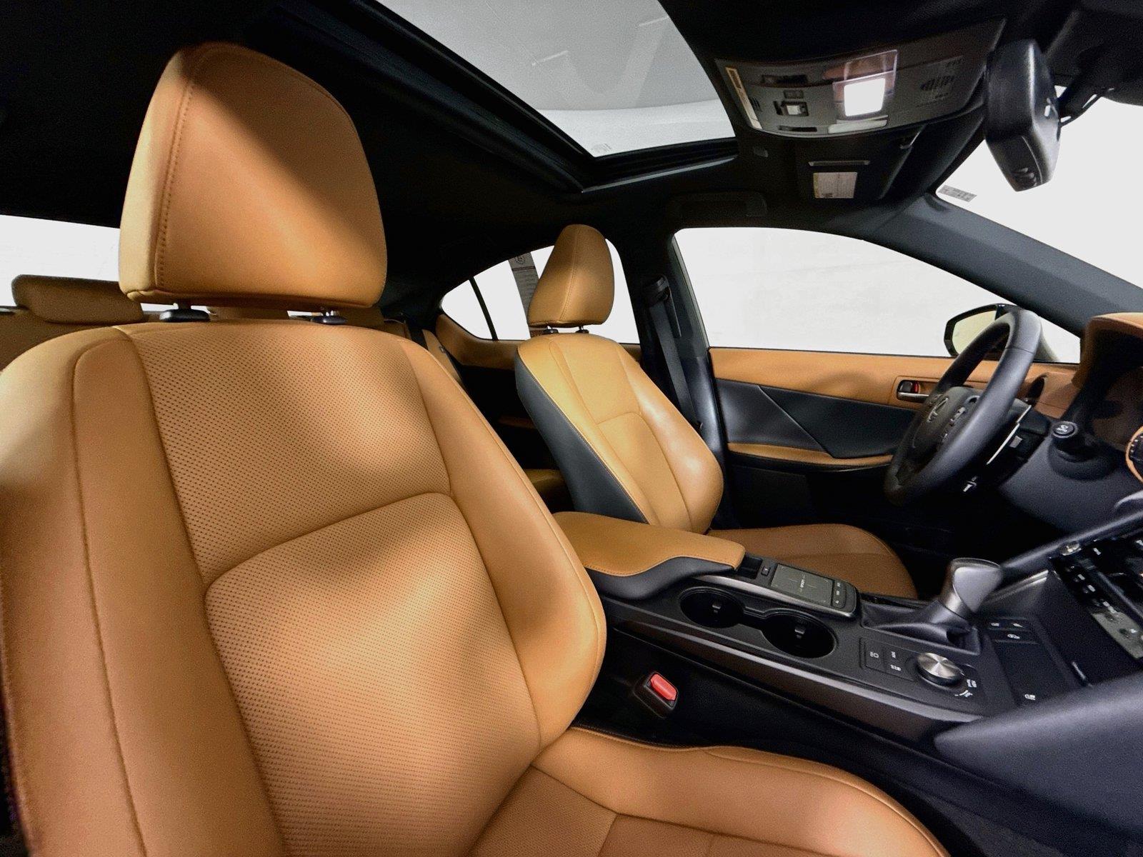 2024 Lexus IS IS 300 photo 37