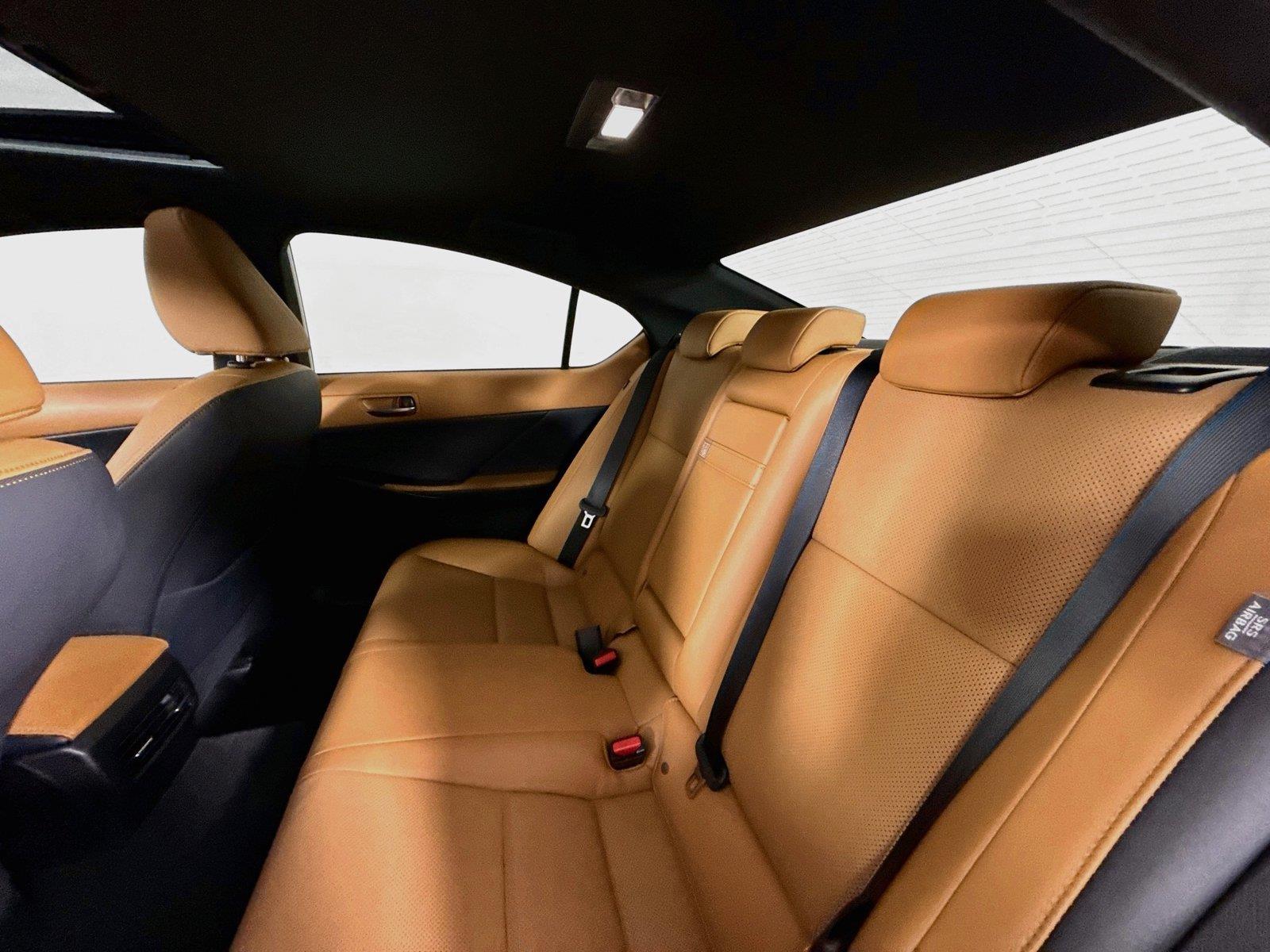 2024 Lexus IS IS 300 photo 28