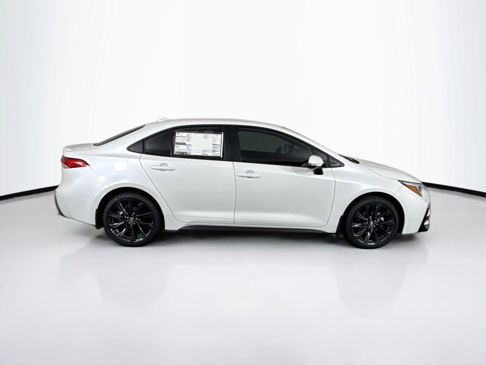 2026 Toyota Corolla SE photo 5
