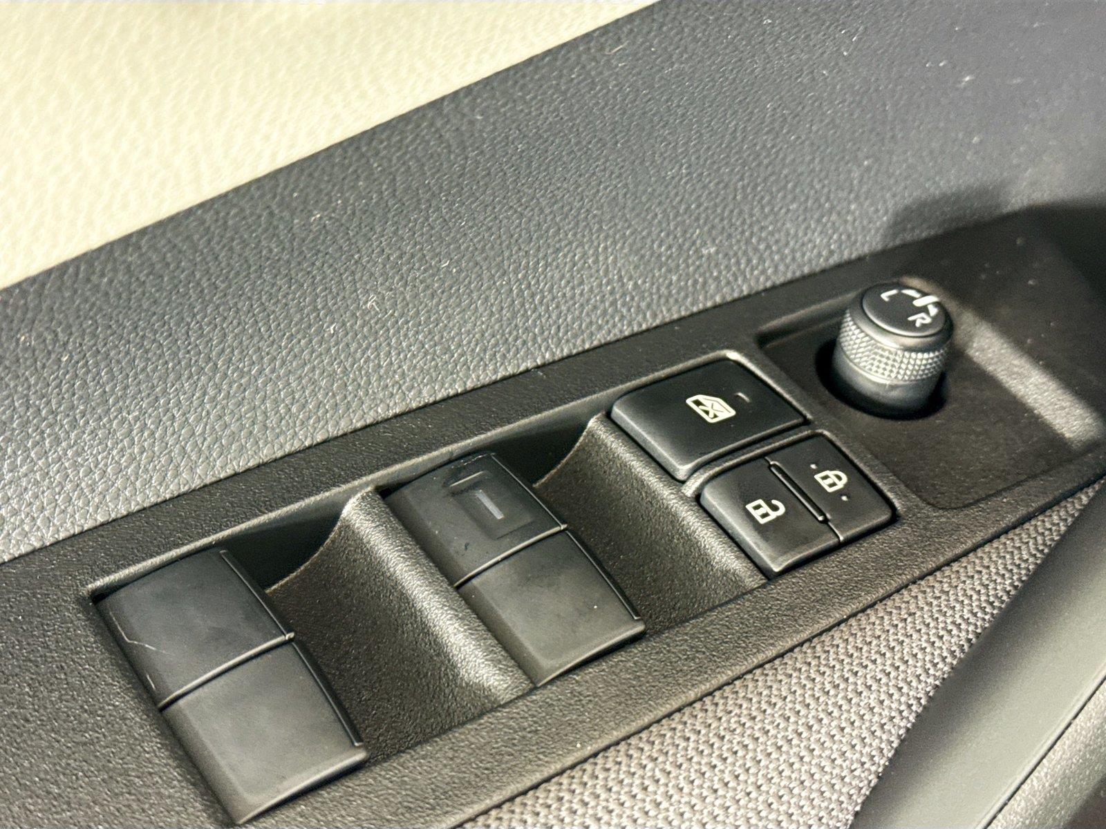 2026 Toyota Corolla LE photo 27