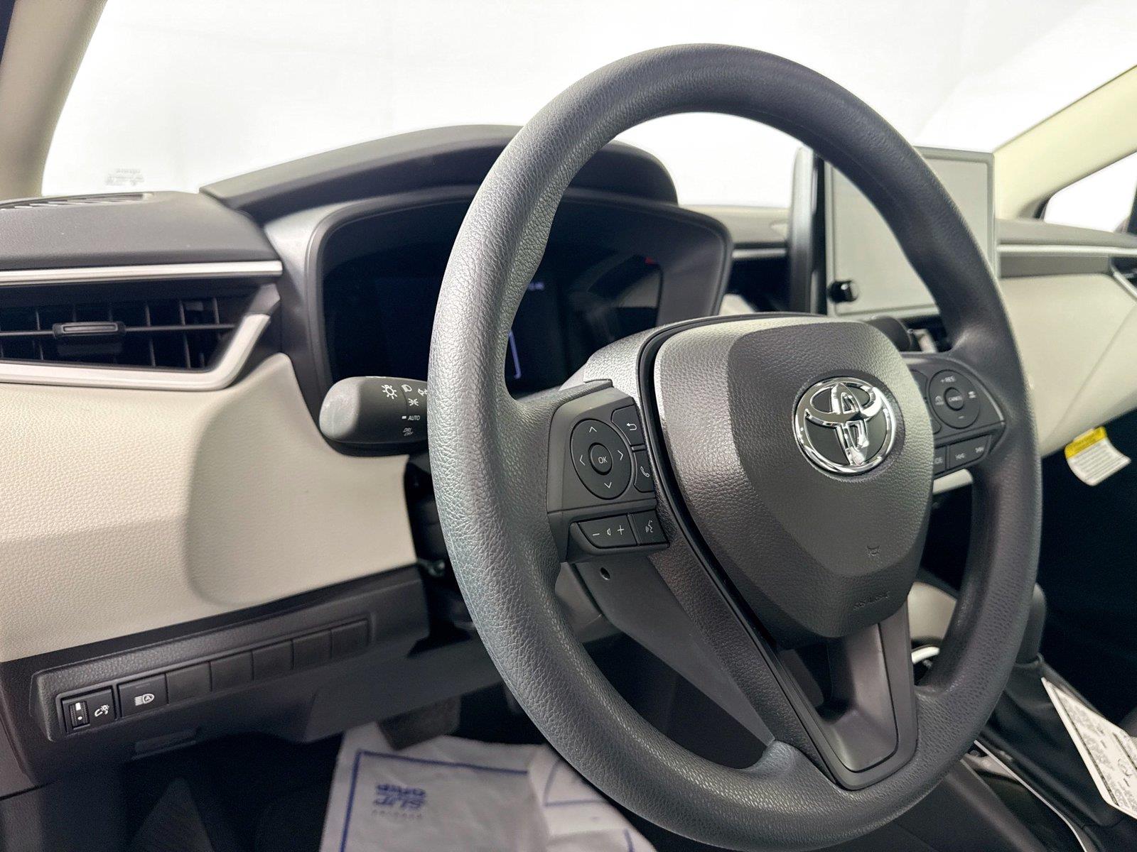 2026 Toyota Corolla LE photo 13