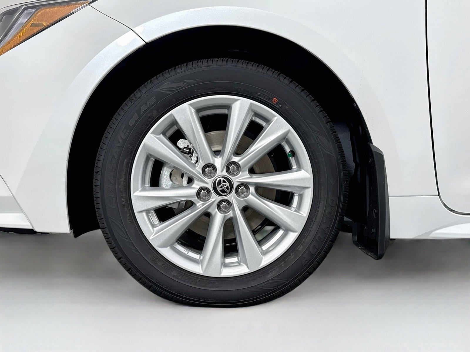 2026 Toyota Corolla LE photo 11