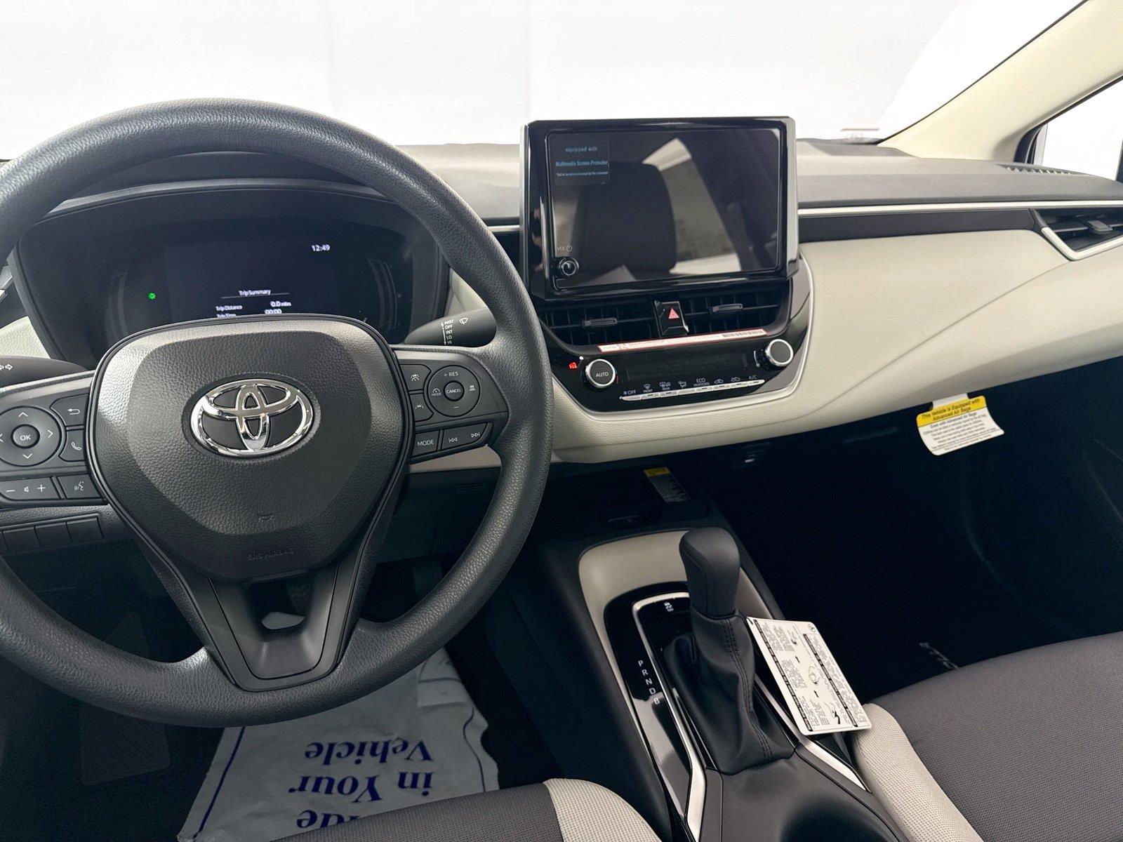 2026 Toyota Corolla LE photo 31