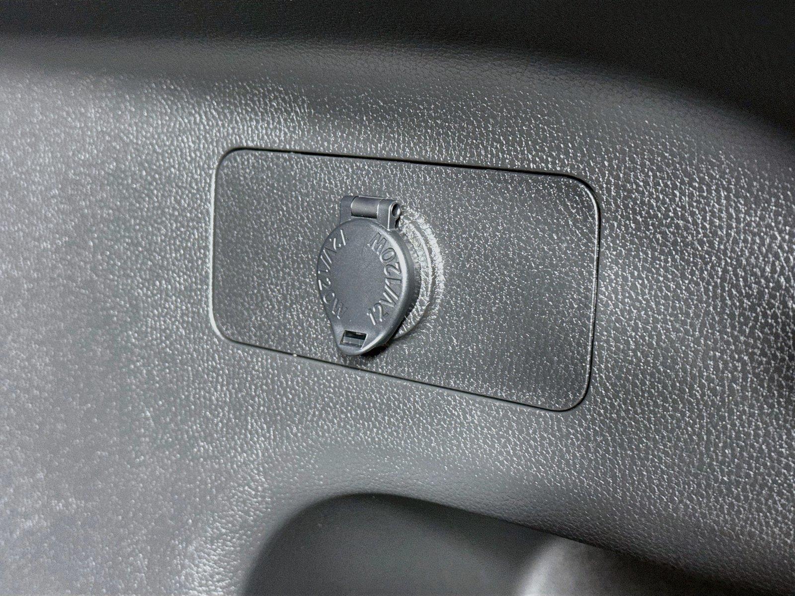 2025 Toyota RAV4 XLE photo 37