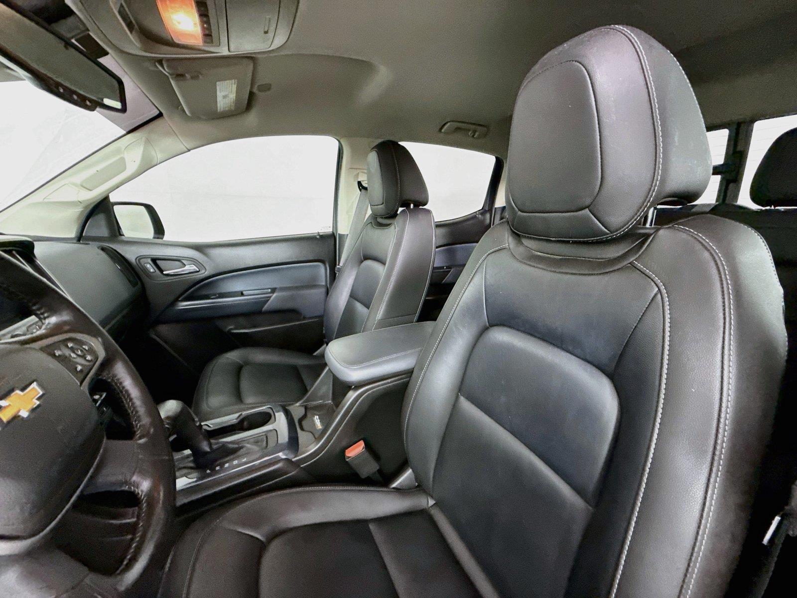 2021 Chevrolet Colorado 2WD Z71 photo 2