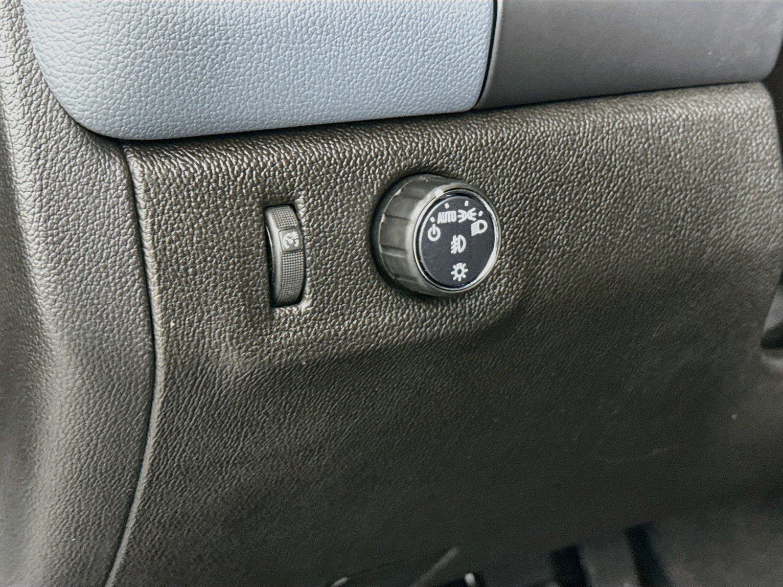 2021 Chevrolet Colorado 2WD Z71 photo 14