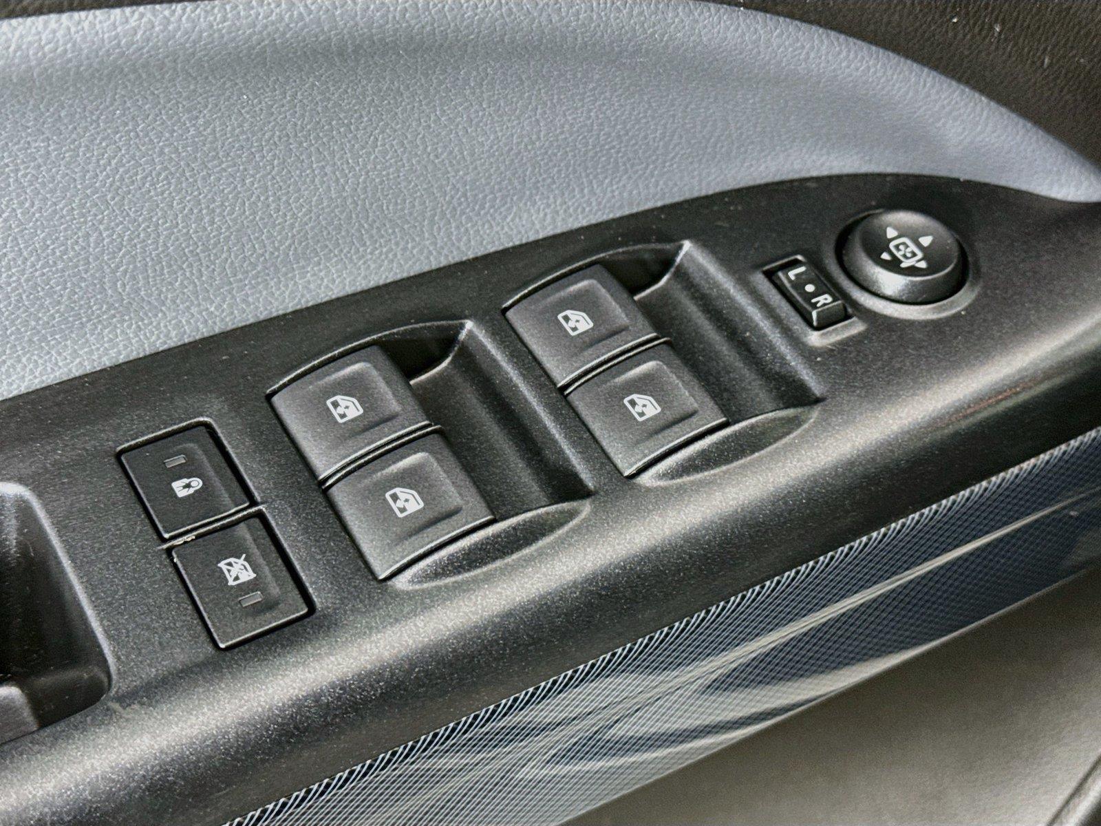 2021 Chevrolet Colorado 2WD Z71 photo 25