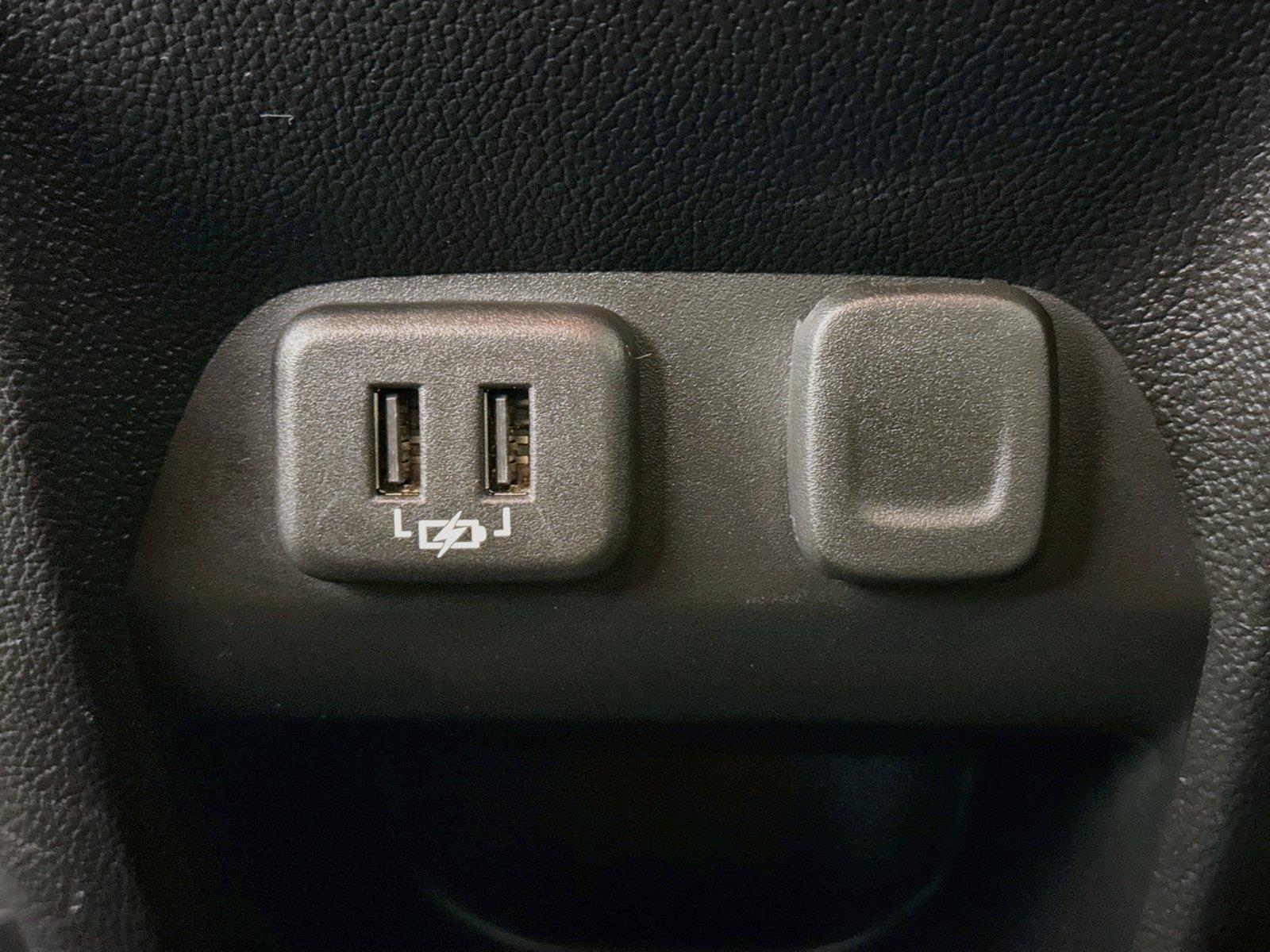 2021 Chevrolet Colorado 2WD Z71 photo 32