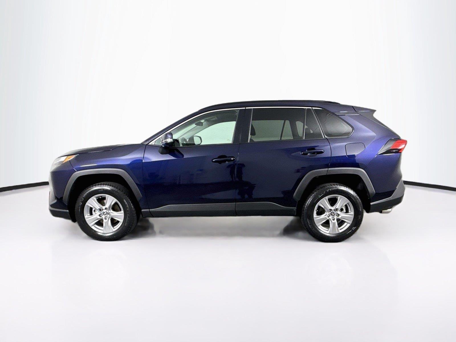 2025 Toyota RAV4 XLE photo 12