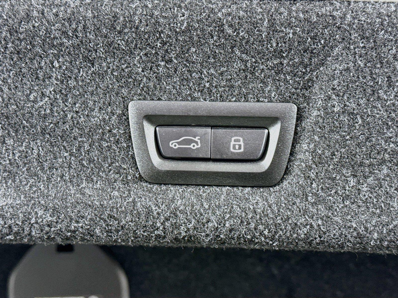 2026 BMW 3 Series 330i NA photo 39